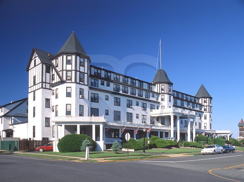 Warren Hotel